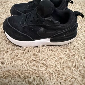 Nike Kids Black and White Sneakers